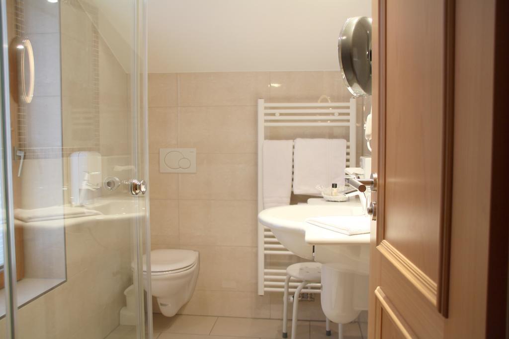 Hotel Schoene Aussicht Hornberg Room photo